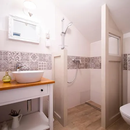 Villa Lemon & Mint Komiža