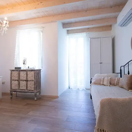 Lemon & Mint * Komiza