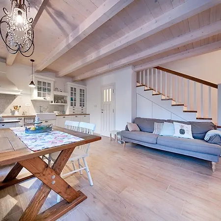 Villa Lemon & Mint Komiža