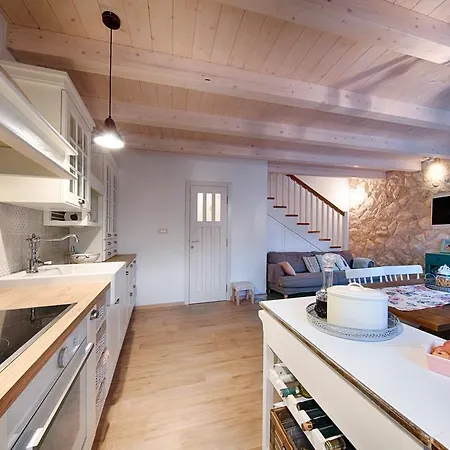 Lemon & Mint Villa